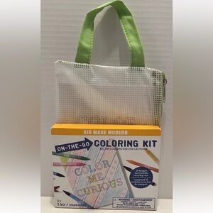 BNIB On-The-Go Colouring Kit with Carrying Case for Travel Ages 5+